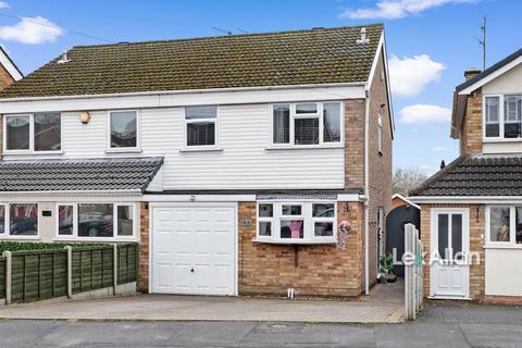 3 bedroom semi-detached house for sale, Chiltern Road, Stourbridge