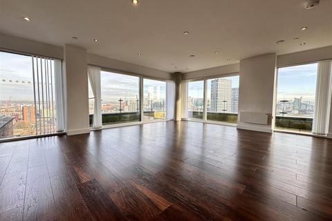 2 bedroom penthouse for sale, Rivergate House, Wilburn Basin, Ordsall Lane, Salford