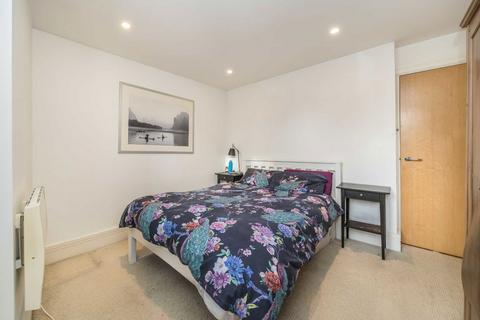 Flat 1, Cubitt Wharf Storers Quay, London, E14 3BF