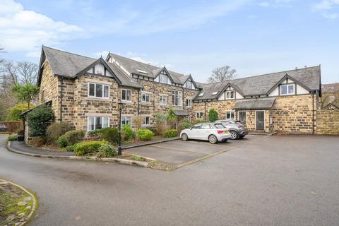 2 bedroom flat for sale, Park Crescent, Roundhay, Leeds, LS8