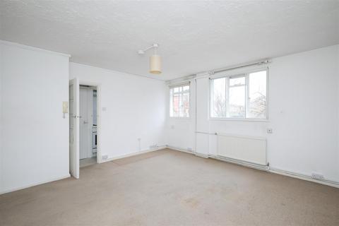 Studio for sale, Upper Richmond Road, London