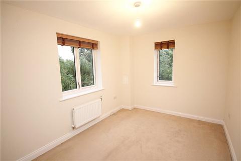 2 bedroom apartment to rent, Chalfont Road, London, SE25