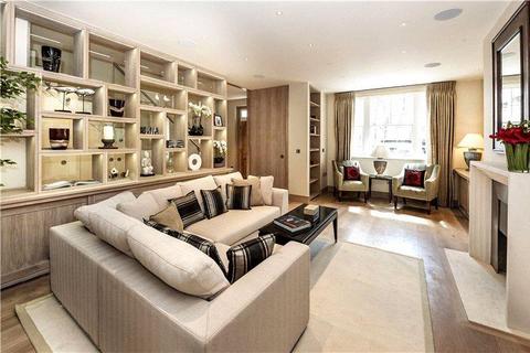 3 bedroom terraced house to rent, Burton Mews, Belgravia,  SW1W