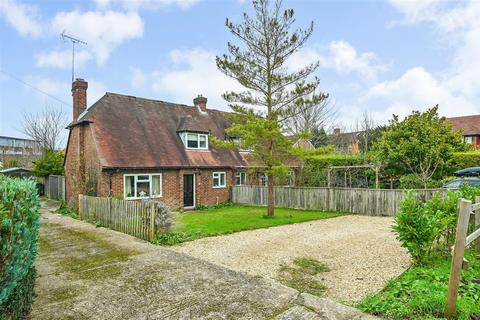 2 bedroom semi-detached house for sale, Heath Vale, Andover