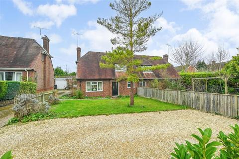 2 bedroom semi-detached house for sale, Heath Vale, Andover