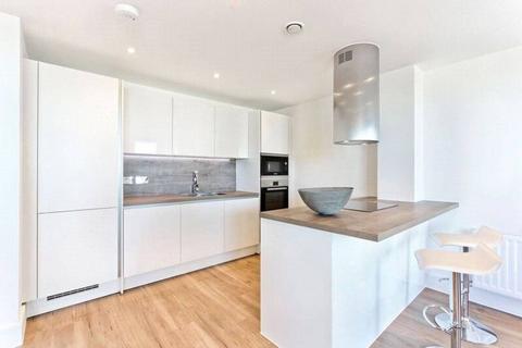 3 bedroom flat to rent, Rope Street, Canada Water, London, SE16