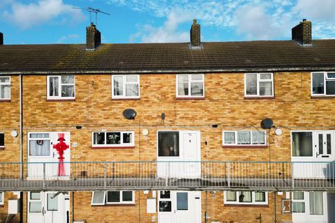 2 bedroom maisonette for sale, Clay Hill Road, Basildon, Essex, SS16