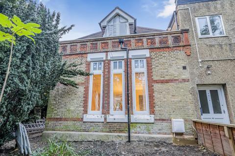 3 bedroom semi-detached house for sale, Lawn Road, Beckenham