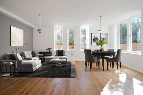 3 bedroom semi-detached house for sale, Lawn Road, Beckenham