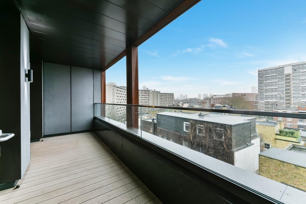 HKR Hoxton, Dawson S