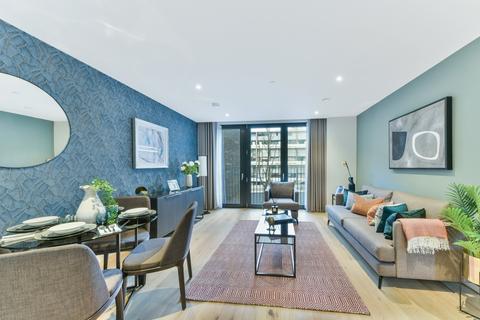 2 bedroom flat for sale, Clarendon Court, The Denizen, Golden Lane, Barbican, London, EC1Y
