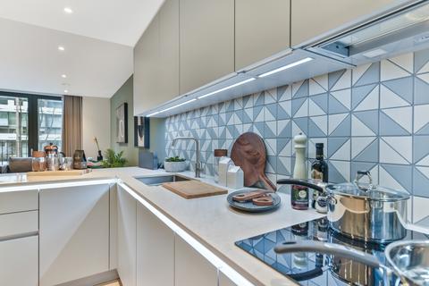 2 bedroom flat for sale, Clarendon Court, The Denizen, Golden Lane, Barbican, London, EC1Y