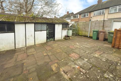 12 Reynolds Close, Carshalton, SM5 2AY