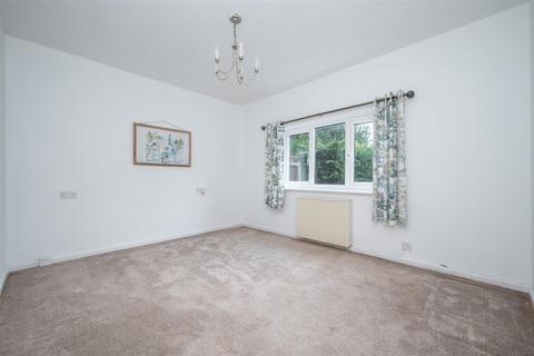 1 bedroom semi-detached bungalow for sale, Station Road, Evesham WR11