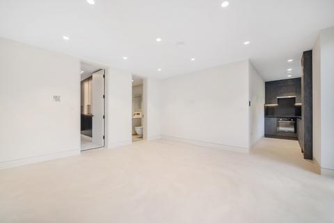 Flat 2, 21 Wisteria Road, London, SE13 5HW