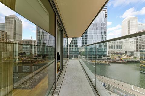 2 bedroom flat to rent, The Landmark, 22 Marsh Wall, Canary Wharf, London, E14