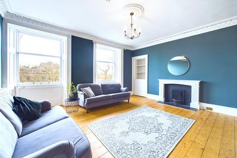 3 bedroom apartment to rent, Bellevue Crescent, Bellevue, Edinburgh, EH3