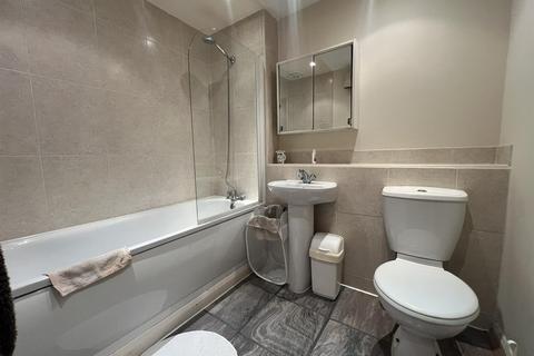 1 bedroom apartment to rent, Hamlet Square, London