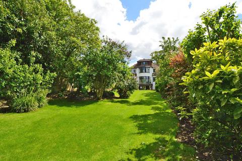 6 bedroom detached house to rent, Mill Hill NW7