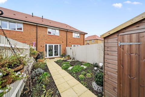 2 bedroom terraced house for sale, Hackett Way, Chichester, PO19