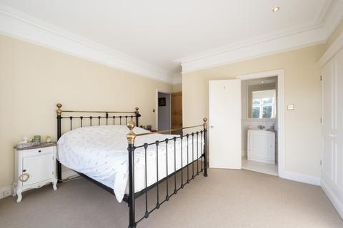 2 bedroom apartment to rent, The Grange, London SW19