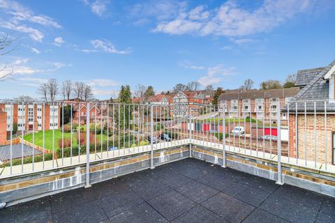 2 bedroom penthouse for sale, Amersham Hill, Bucks HP13