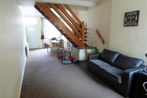 2 bedroom terraced house to rent, Battenberg Road, Leicester LE3