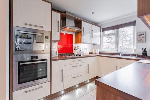 3 bedroom terraced house for sale, Ormesby Road, Badersfield