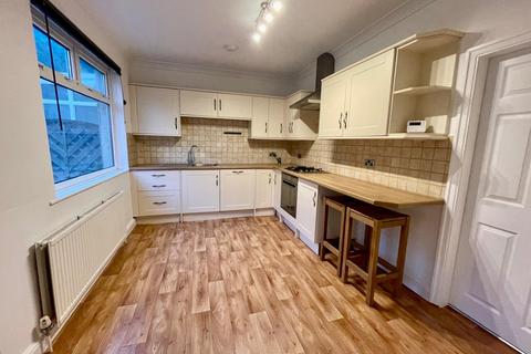 3 bedroom semi-detached house to rent, Carleton Road, Skipton, North Yorkshire, BD23