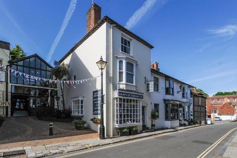 2 bedroom end of terrace house for sale, Tarrant Street, Arundel