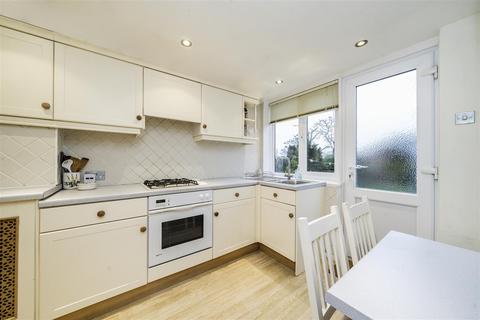 36 Derwent Crescent, Stanmore, HA7 2NF