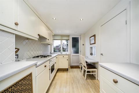 36 Derwent Crescent, Stanmore, HA7 2NF