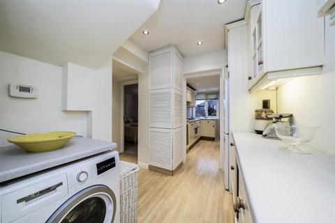 36 Derwent Crescent, Stanmore, HA7 2NF