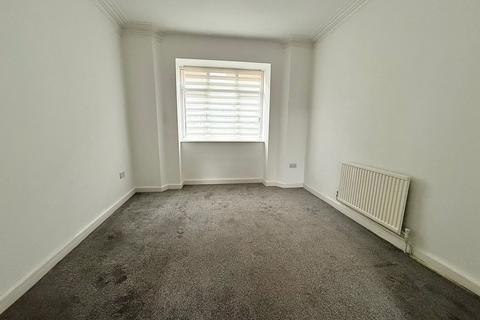 3 bedroom terraced house to rent, Minnies Grove, HU3, Hull, HU3