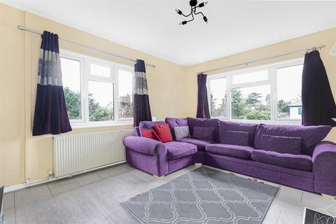 4 bedroom apartment for sale, Flordia Court, Bath Road, Reading