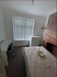 3 bedroom house to rent, Blaydes Street, Hull HU6