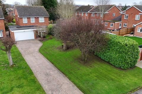 4 bedroom detached house for sale, Cumberland Close, Aylesbury, Buckinghamshire