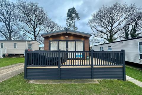 2 bedroom holiday park home for sale, The Fairway, Sandown, Isle of Wight PO36