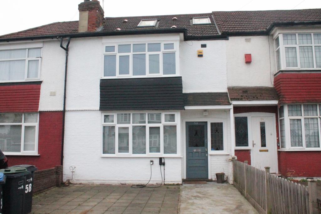 3 Bedroom Mid Terraced House