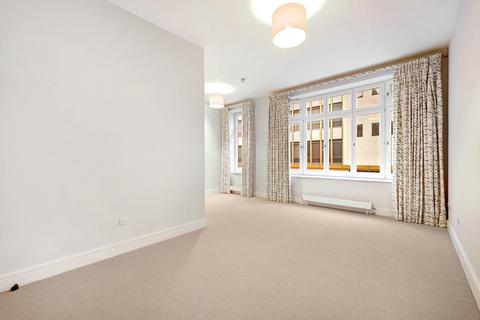 1 bedroom flat to rent, Duke Of York Square, SW3