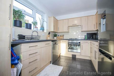 3 bedroom semi-detached house for sale, Oakdale Road, South Oxhey