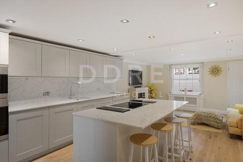 3 bedroom townhouse for sale, Danvers Street, London, SW3