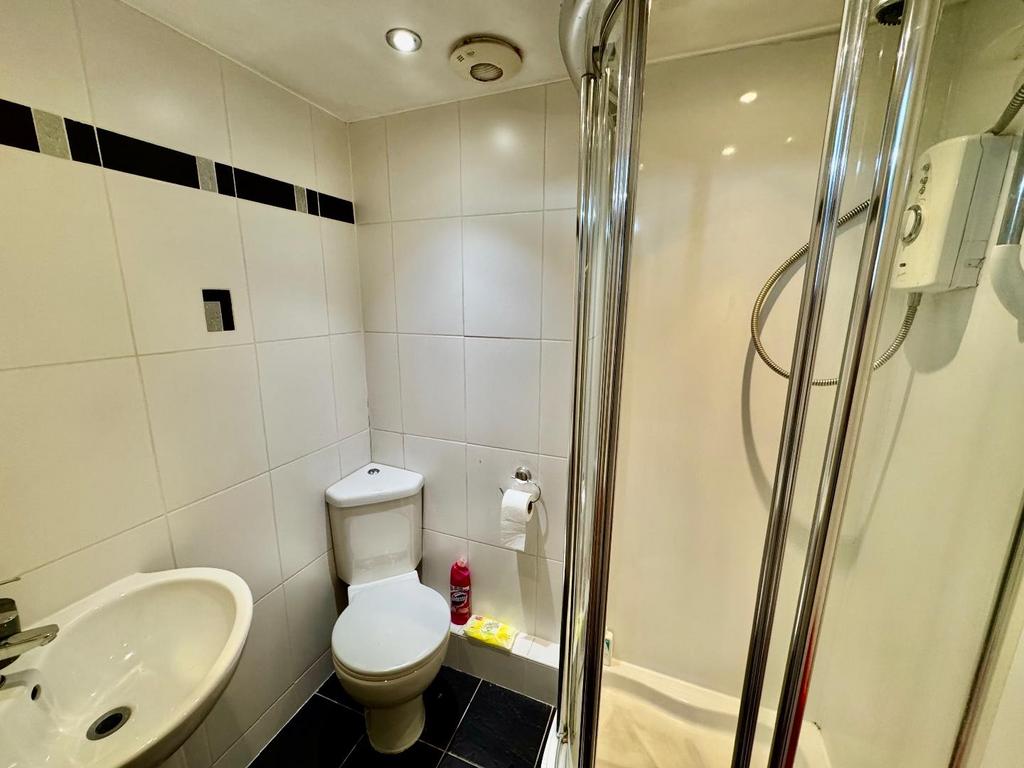 Shower Room/w.c.