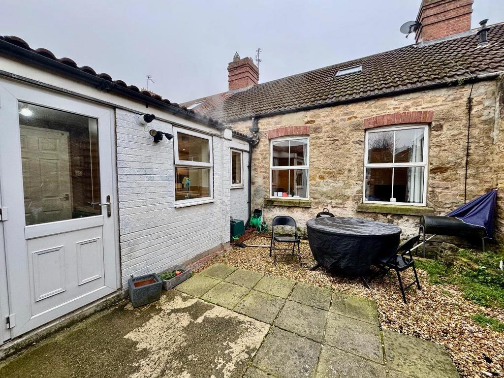 Rear courtyard