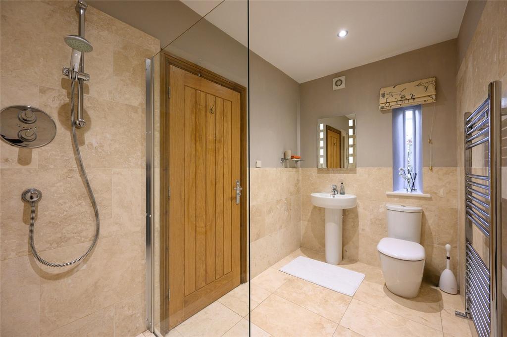 Bed 4 En-Suite