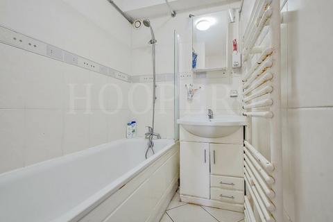 2 bedroom flat for sale, Ainsworth Close, London, NW2