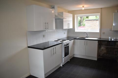 3 bedroom terraced house to rent, Willonholt, Ravensthorpe, Peterborough, PE3