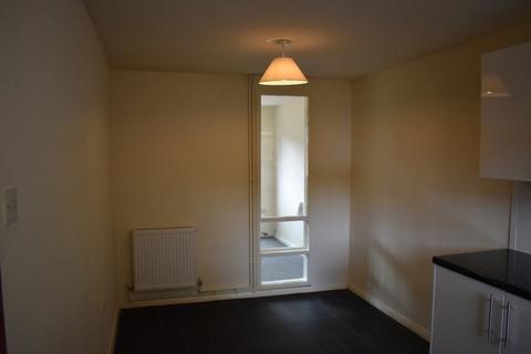 3 bedroom terraced house to rent, Willonholt, Ravensthorpe, Peterborough, PE3