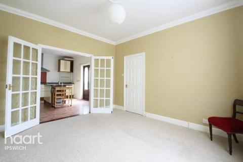 3 bedroom detached house to rent, Gainsborough Road, IPSWICH