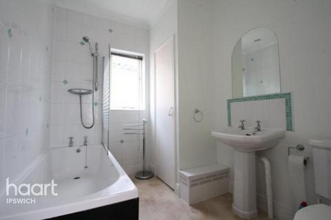 3 bedroom detached house to rent, Gainsborough Road, IPSWICH
